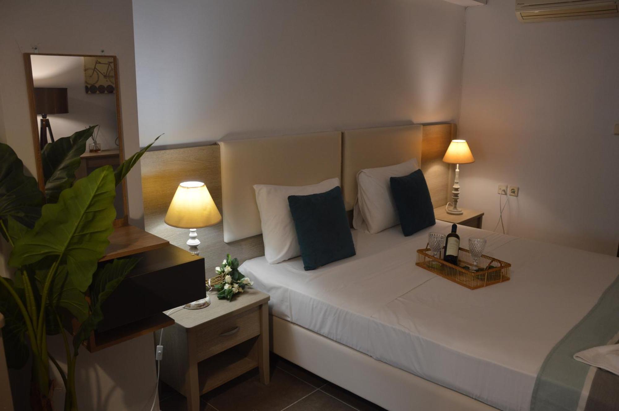 Nea Kallikrateia Aqua Mare Sea Side Rooms מראה חיצוני תמונה