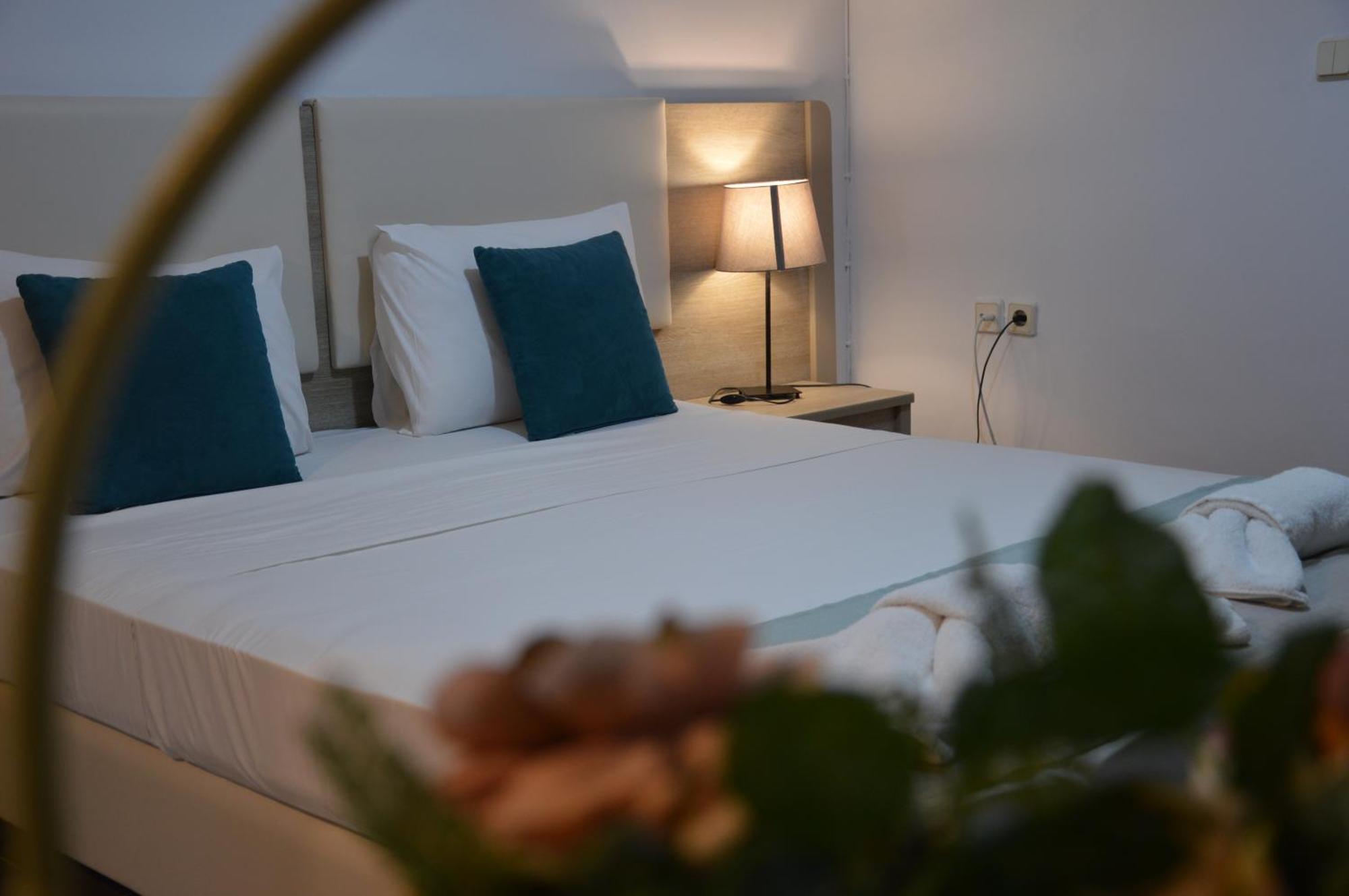 Nea Kallikrateia Aqua Mare Sea Side Rooms מראה חיצוני תמונה